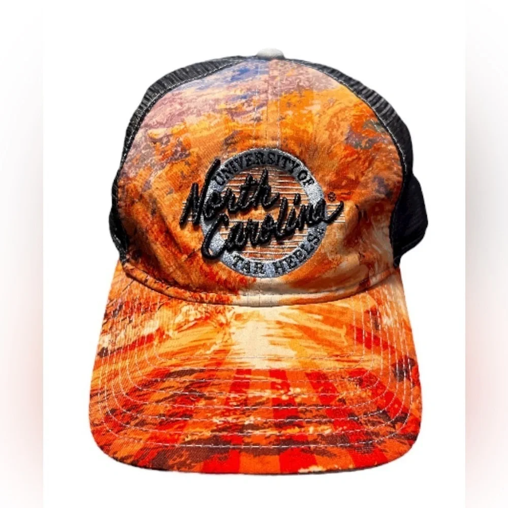Vintage North Carolina Tar Heels The Game Circle Hat Snapback